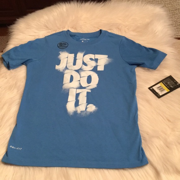 Nike Other - NWT Boy T Shirt Nike Small Blue